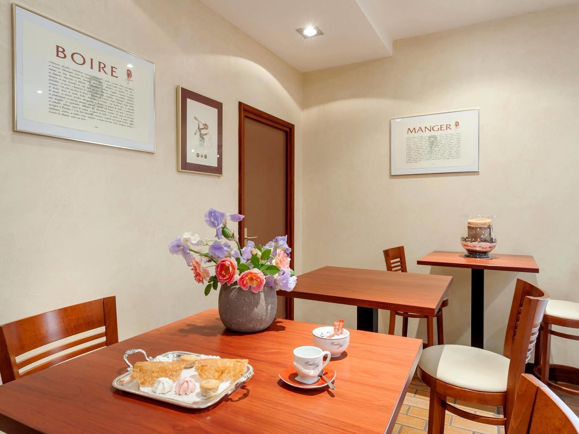 Hotel Restaurant Emile Job Montmerle-sur-Saone ภายนอก รูปภาพ