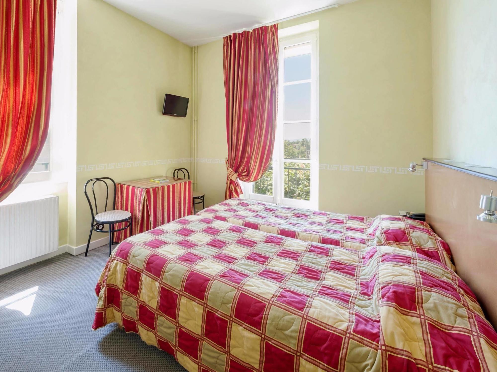Hotel Restaurant Emile Job Montmerle-sur-Saone ภายนอก รูปภาพ
