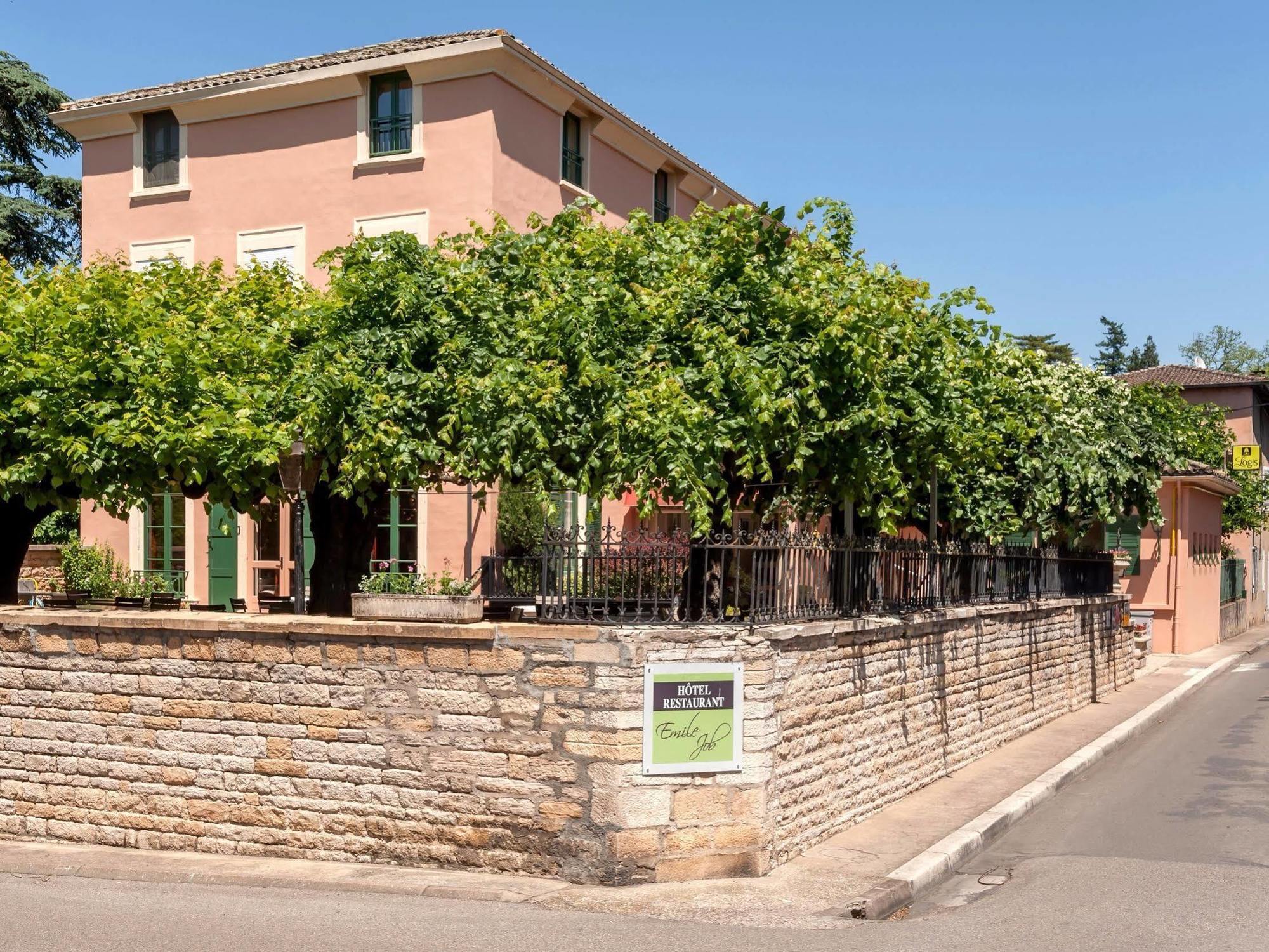 Hotel Restaurant Emile Job Montmerle-sur-Saone ภายนอก รูปภาพ